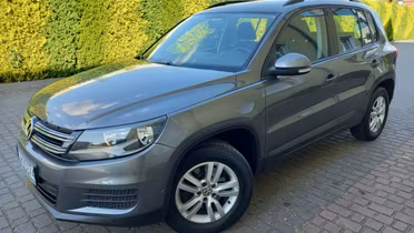 VOLKSWAGEN Tiguan
