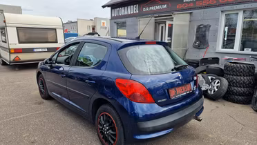 PEUGEOT 207