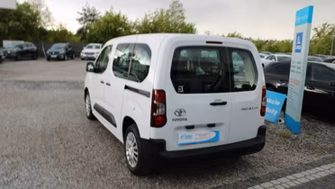 TOYOTA Proace City