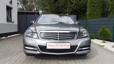 MERCEDES-BENZ C Klasa