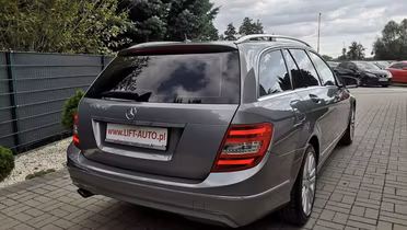 MERCEDES-BENZ C Klasa