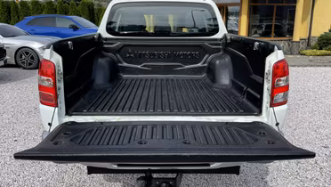 MITSUBISHI L 200