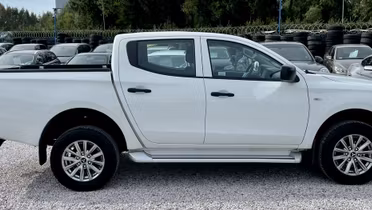 MITSUBISHI L 200