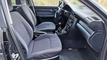 AUDI 100