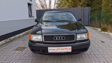 AUDI 100