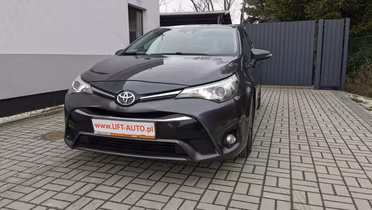 TOYOTA Avensis
