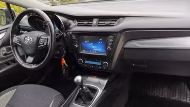 TOYOTA Avensis