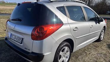 PEUGEOT 207