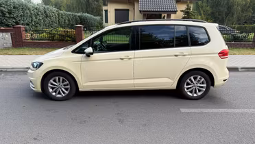 VOLKSWAGEN Touran