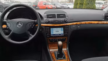 MERCEDES-BENZ E Klasa