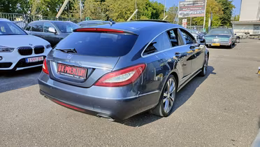 MERCEDES-BENZ CLS