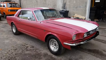 FORD Mustang