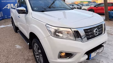 NISSAN Navara