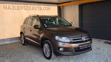 VOLKSWAGEN Tiguan