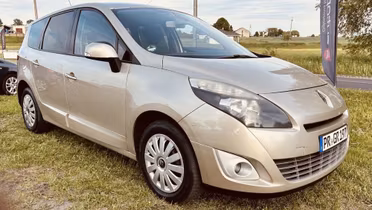 RENAULT Grand Scenic
