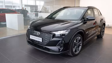 AUDI Q4