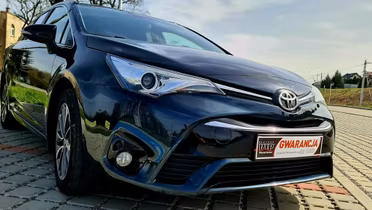 TOYOTA Avensis
