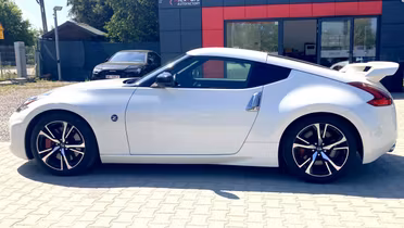 NISSAN 370 Z