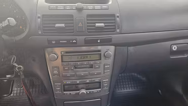 TOYOTA Avensis