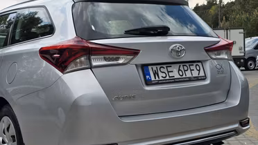 TOYOTA Auris