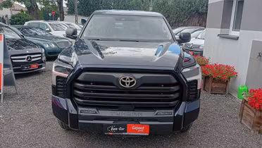 TOYOTA Tundra