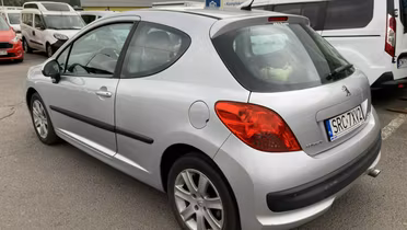 PEUGEOT 207