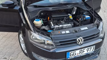 VOLKSWAGEN Polo