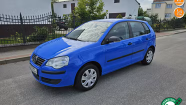 VOLKSWAGEN Polo