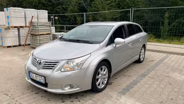 TOYOTA Avensis