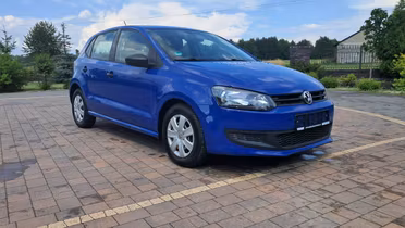 VOLKSWAGEN Polo