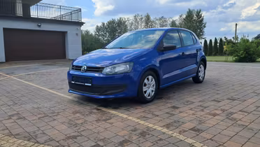 VOLKSWAGEN Polo