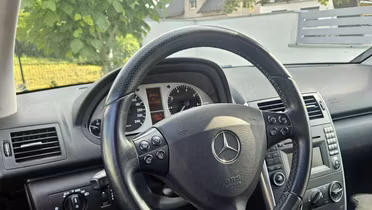 MERCEDES-BENZ A Klasa