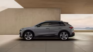 AUDI Q4