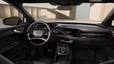 AUDI Q4