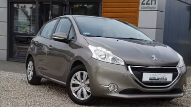 PEUGEOT 208