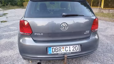 VOLKSWAGEN Polo