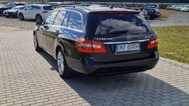 MERCEDES-BENZ E Klasa