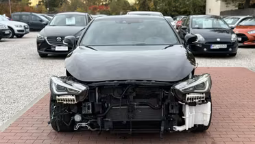 INFINITI Q60