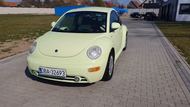 VOLKSWAGEN New Beetle