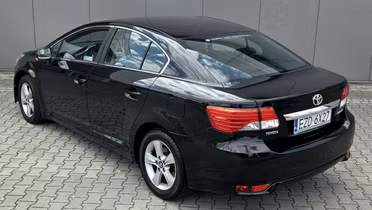 TOYOTA Avensis