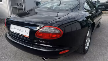 JAGUAR XK8