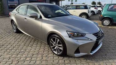 LEXUS IS