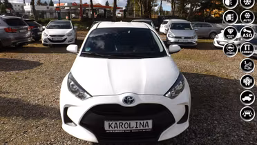 TOYOTA Yaris