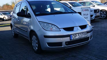 MITSUBISHI Colt