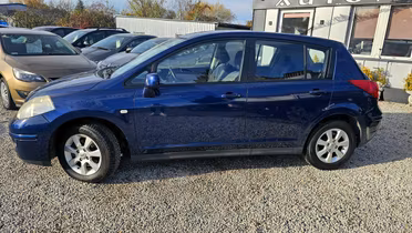NISSAN Tiida