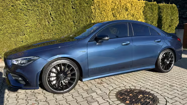 MERCEDES-BENZ CLA