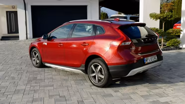 VOLVO V40 Cross Country