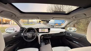 TOYOTA Mirai