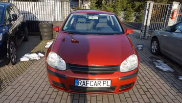 VOLKSWAGEN Golf