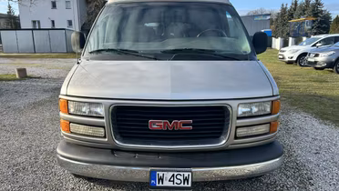 GMC Savana